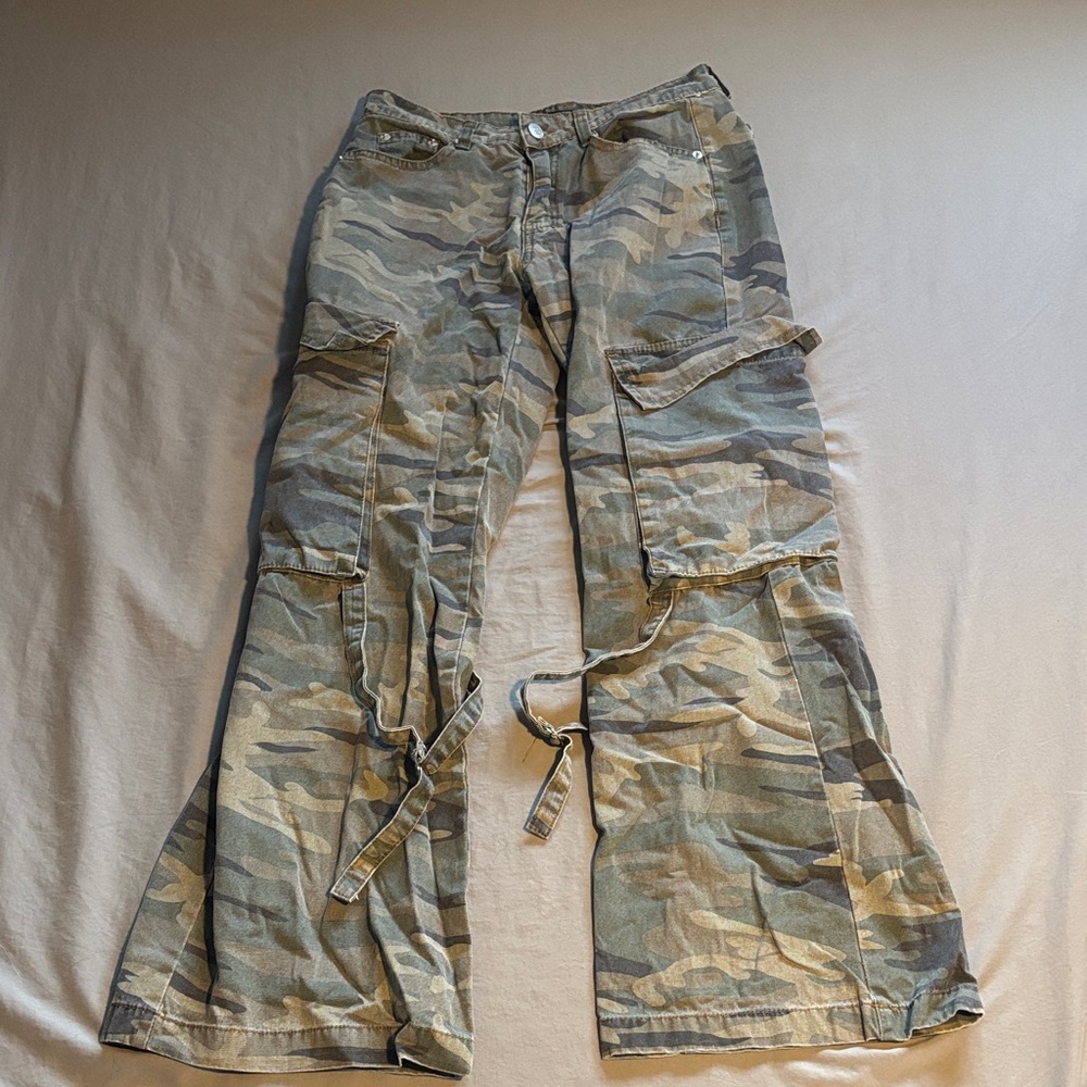 Forever 21 Green and Gray Pants